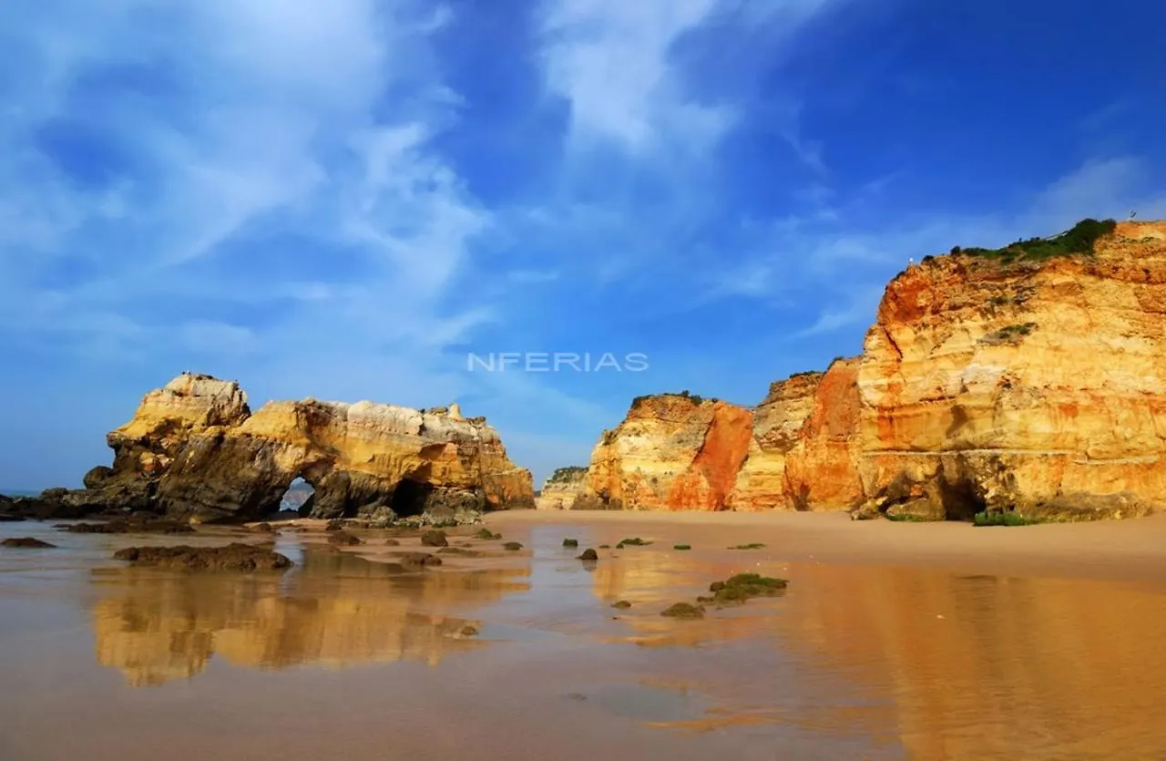 Elegant Apartment With Sea View In Portimao 100 M² Air Conditioned